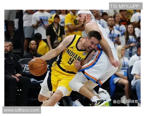 步行者队防守混乱卡鲁索巧妙反跑完成精彩扣篮 步行者队防守混乱卡鲁索巧妙反跑完成精彩扣篮