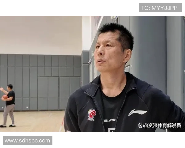 落后3分却打2分战术？山东后卫犯错误，还怼球迷！